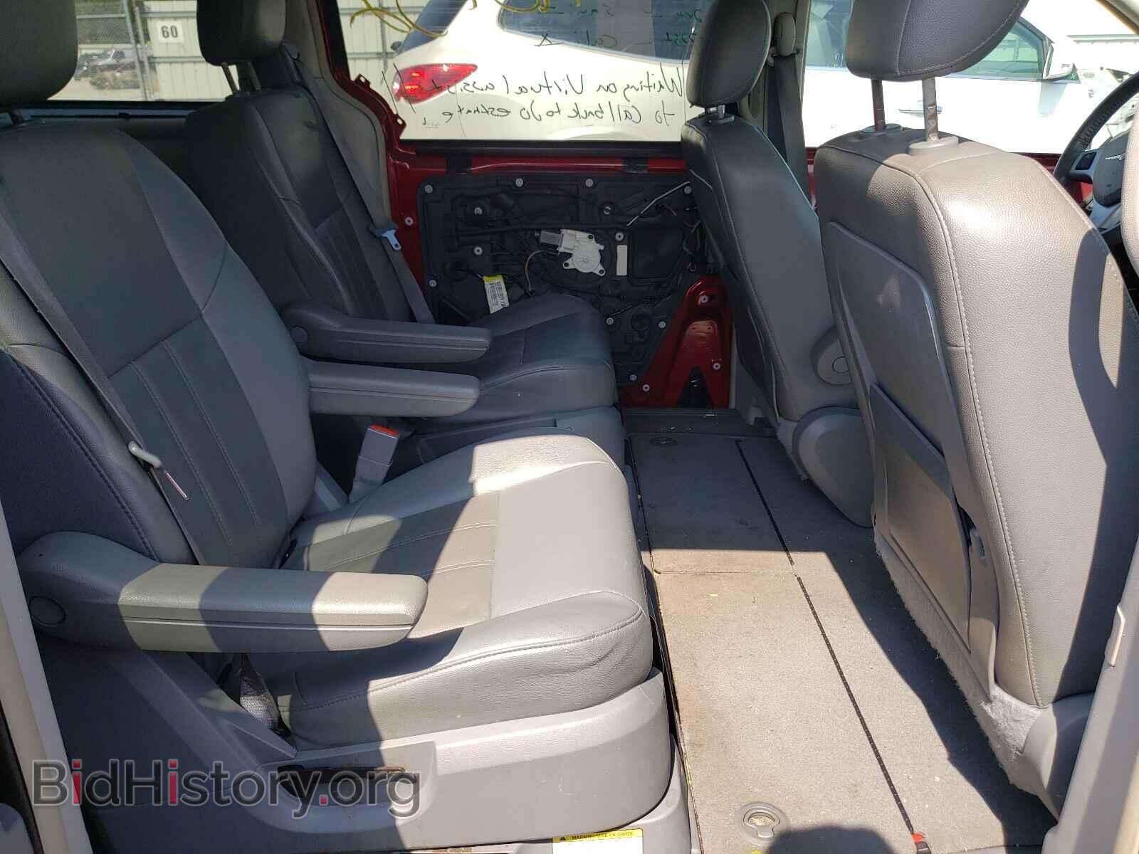 2008 CHRYSLER MINIVAN - VIN: 2A8HR54P18R829098 - Фото 6