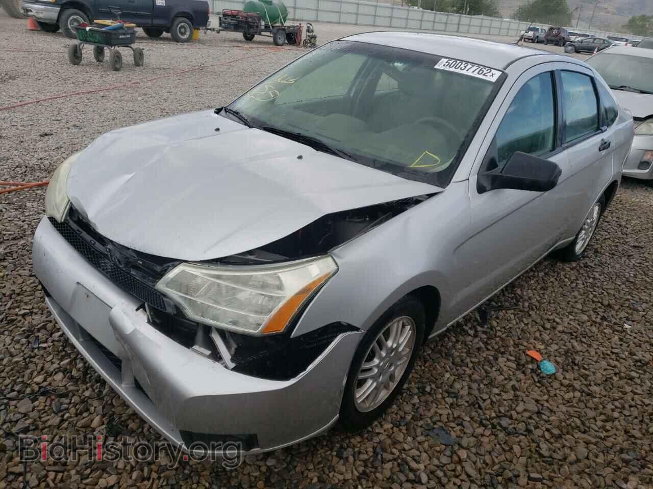 2011 FORD FOCUS - VIN: 1FAHP3FN2BW117765 - Фото 2