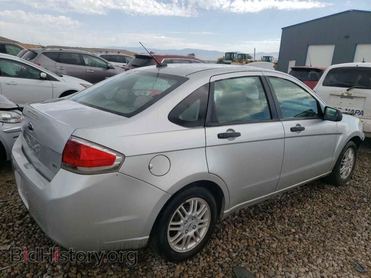 2011 FORD FOCUS - VIN: 1FAHP3FN2BW117765 - Фото 4