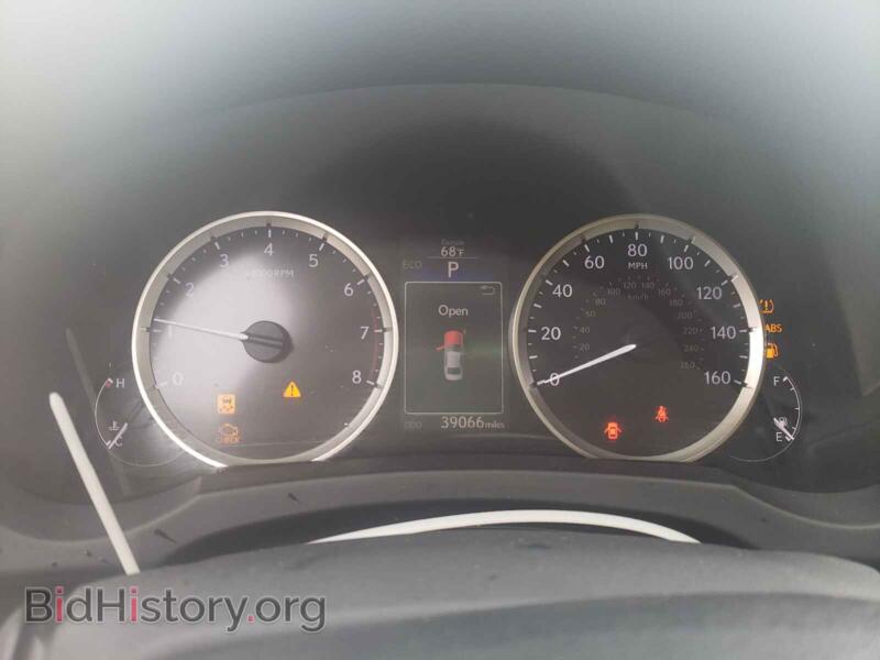 2014 Lexus IS (VIN JTHCF1D28E5015626) — photo 8 of 10