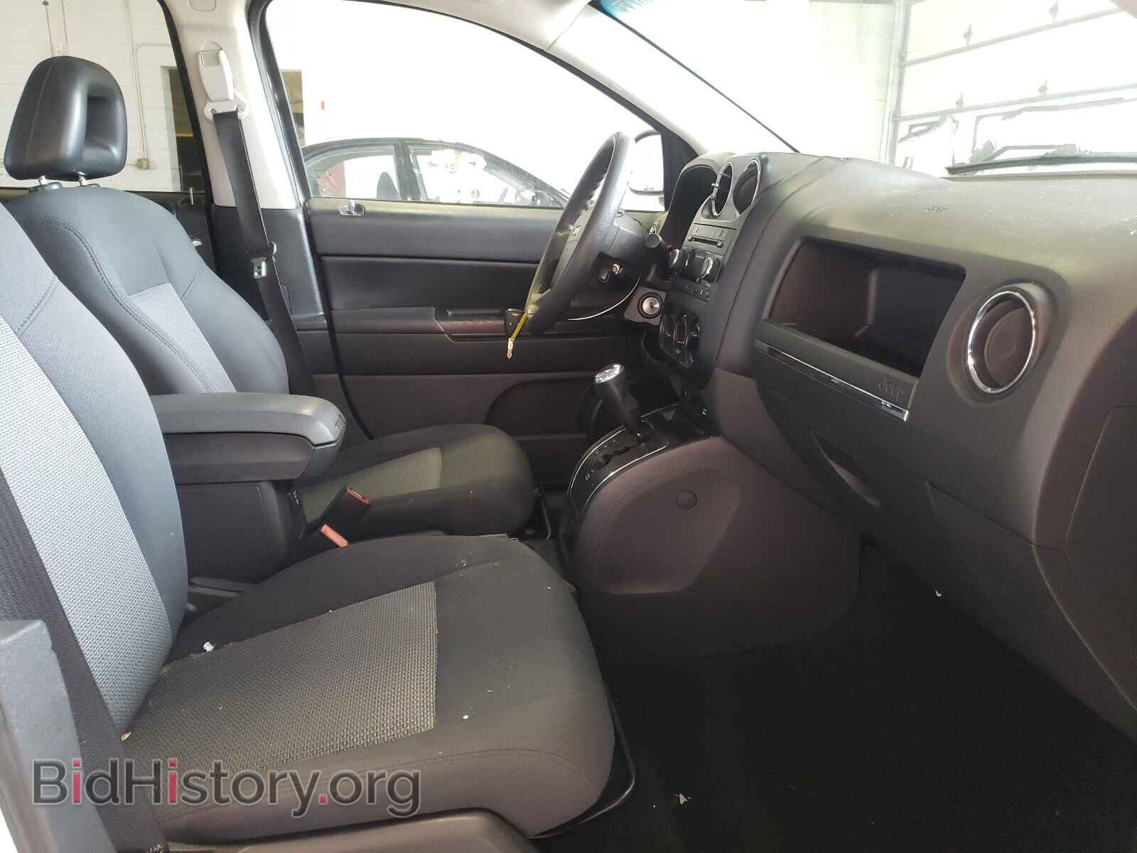 2009 JEEP COMPASS - VIN: 1J4FF47B09D205907 - Фото 5