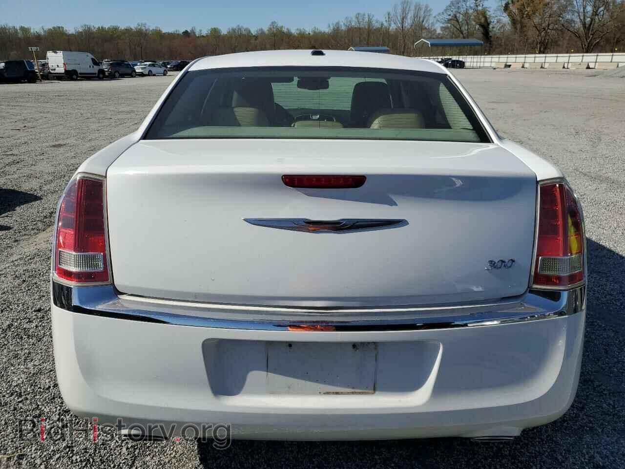 2013 CHRYSLER 300 - VIN: 2C3CCAAG0DH508299 - Фото 6