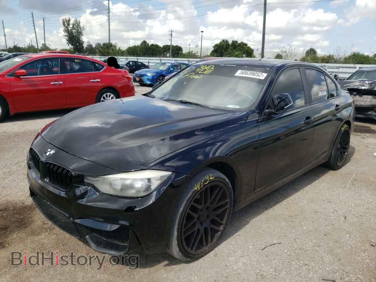 2013 BMW 3 SERIES - VIN: WBA3A5C53DF356392 - Фото 2