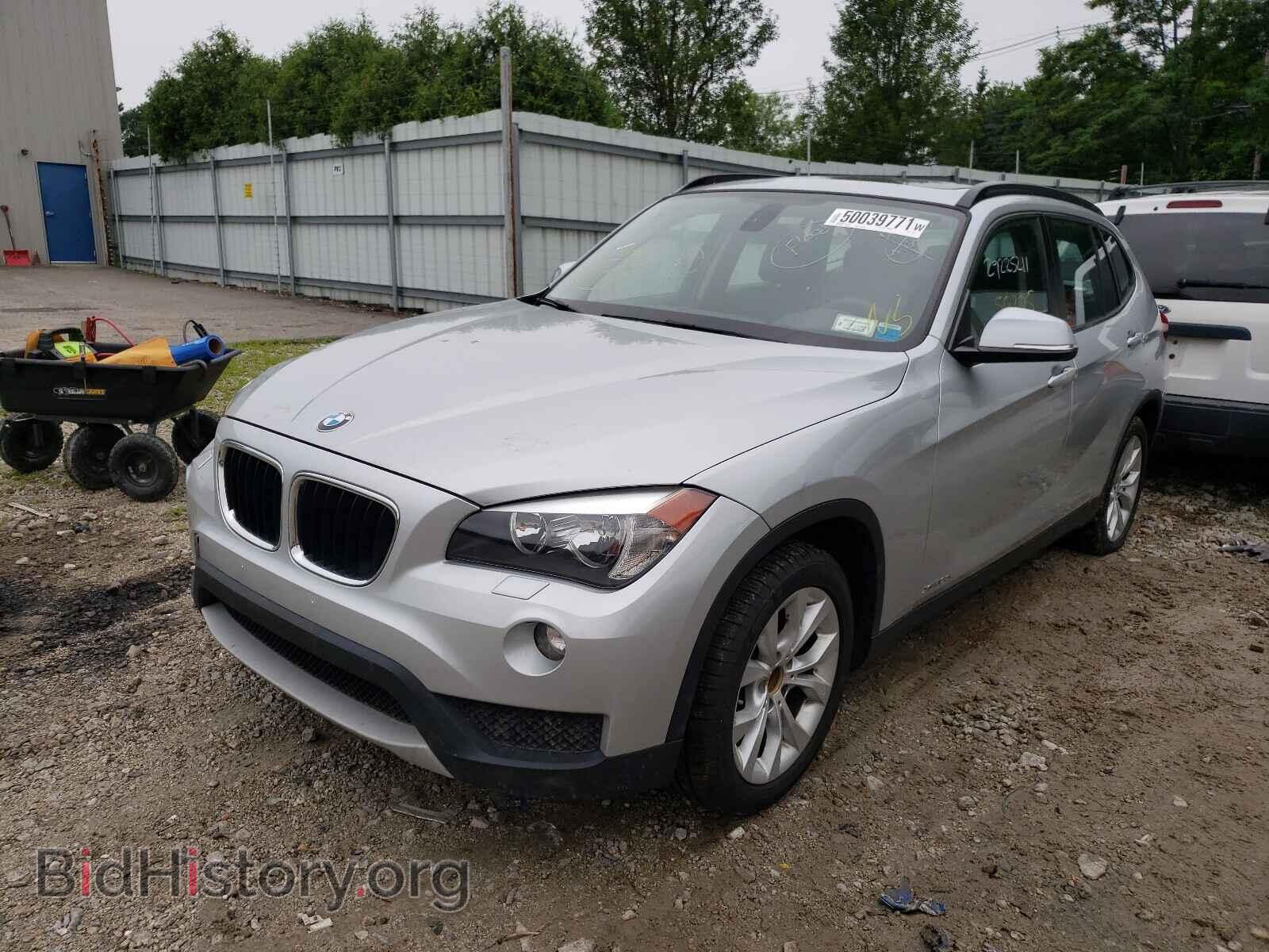 2014 BMW X1 - VIN: WBAVL1C57EVY15149 - Фото 2