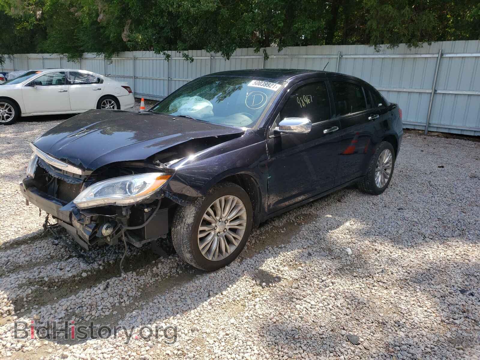 2011 CHRYSLER 200 - VIN: 1C3BC2FB0BN594412 - Фото 2