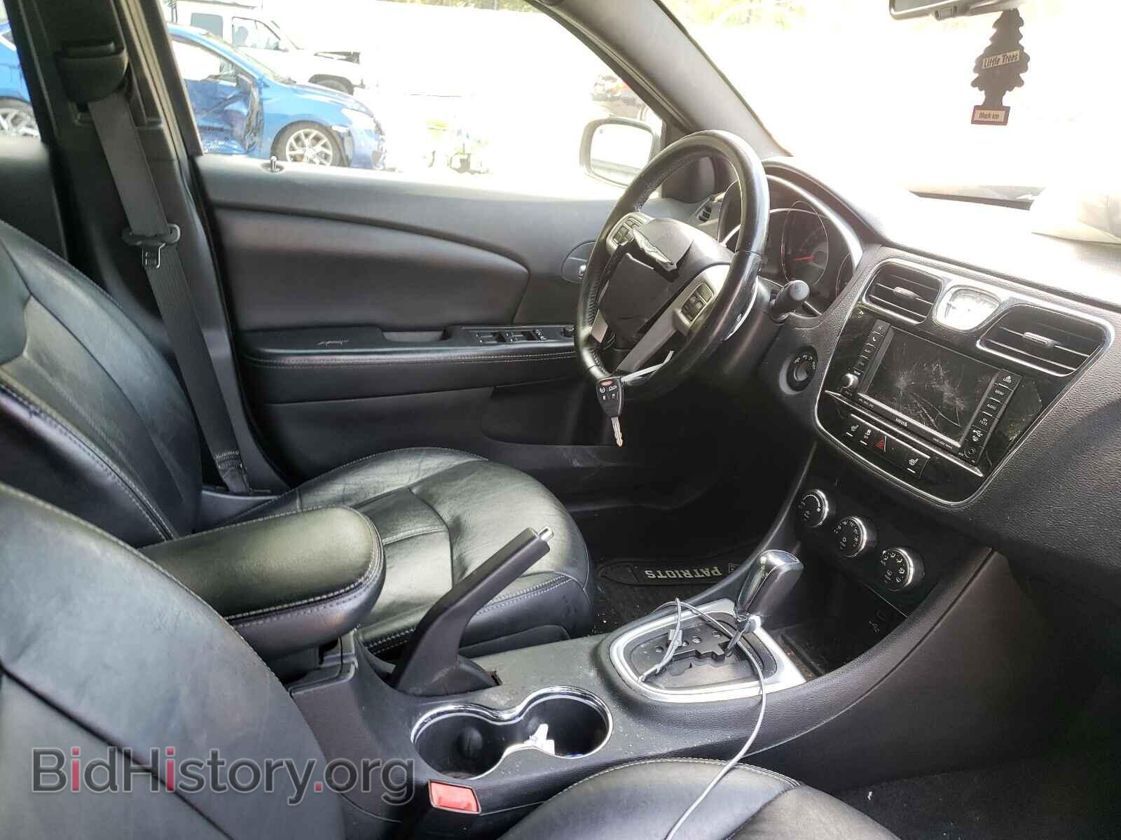 2011 CHRYSLER 200 - VIN: 1C3BC2FB0BN594412 - Фото 5