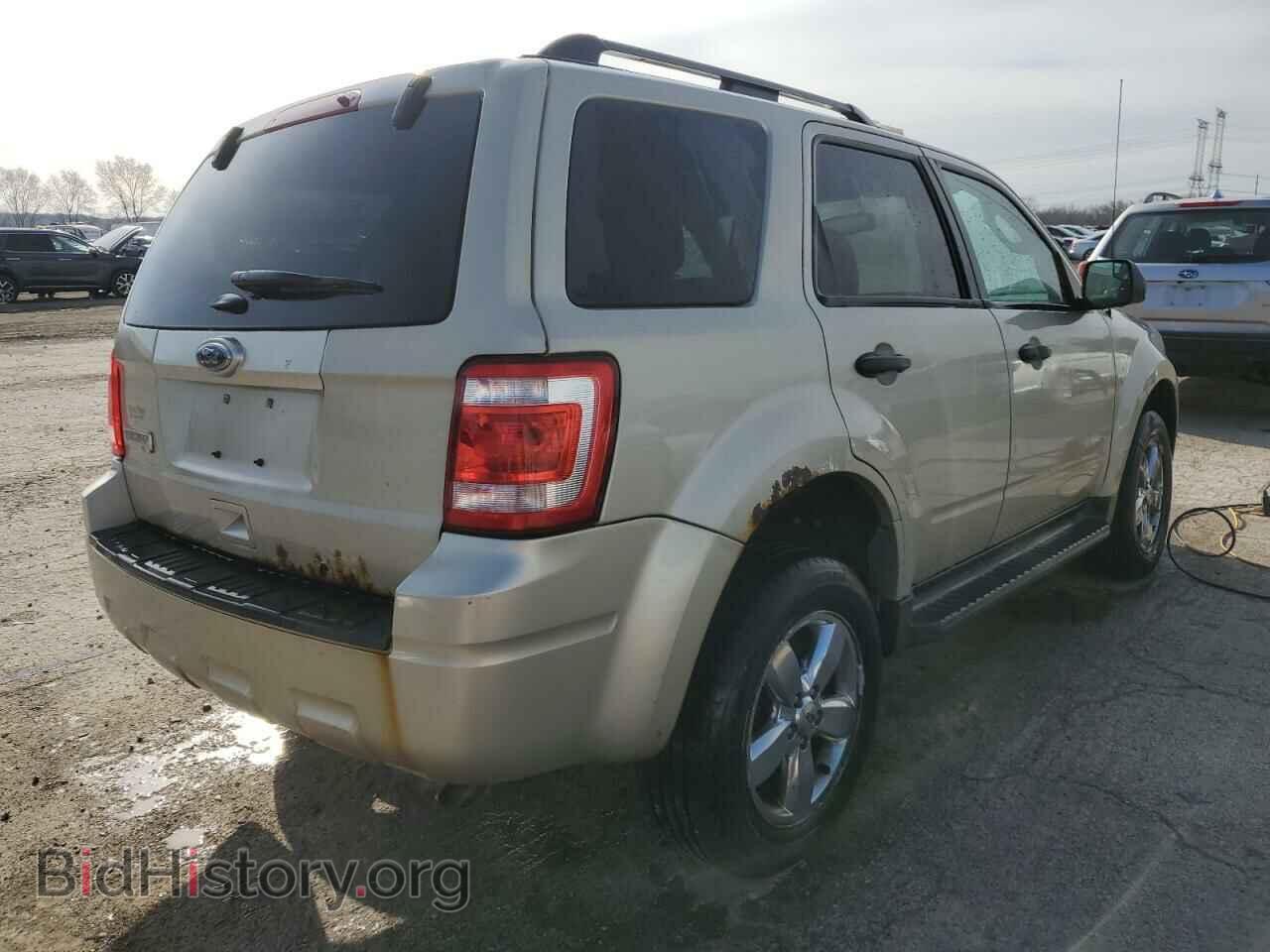 2011 FORD ESCAPE - VIN: 1FMCU9D71BKB44432 - Фото 3