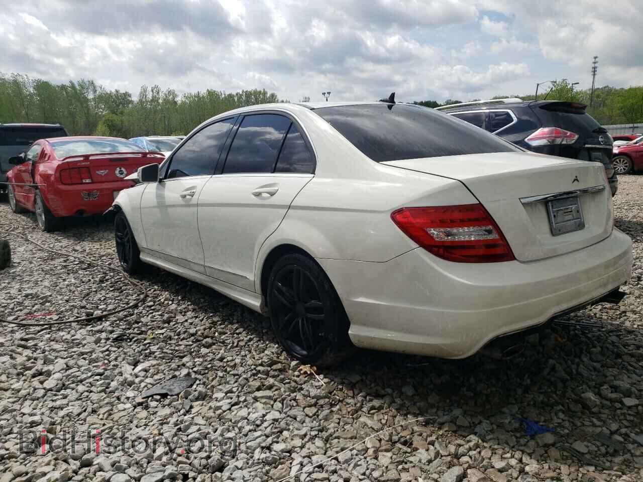 2012 MERCEDES-BENZ C-CLASS - VIN: WDDGF8BB2CF915417 - Фото 2