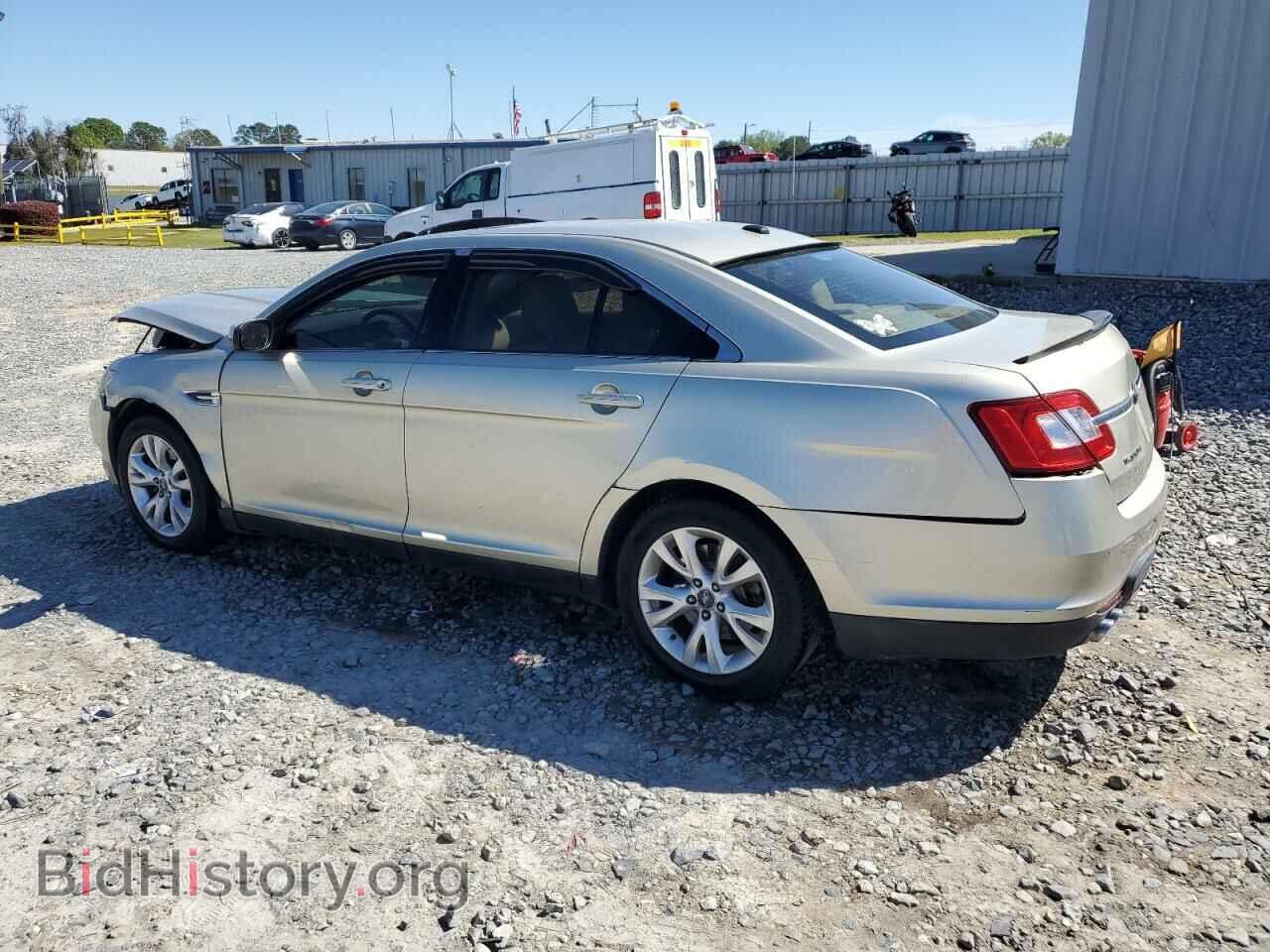 2011 FORD TAURUS - VIN: 1FAHP2EW6BG143655 - Фото 2