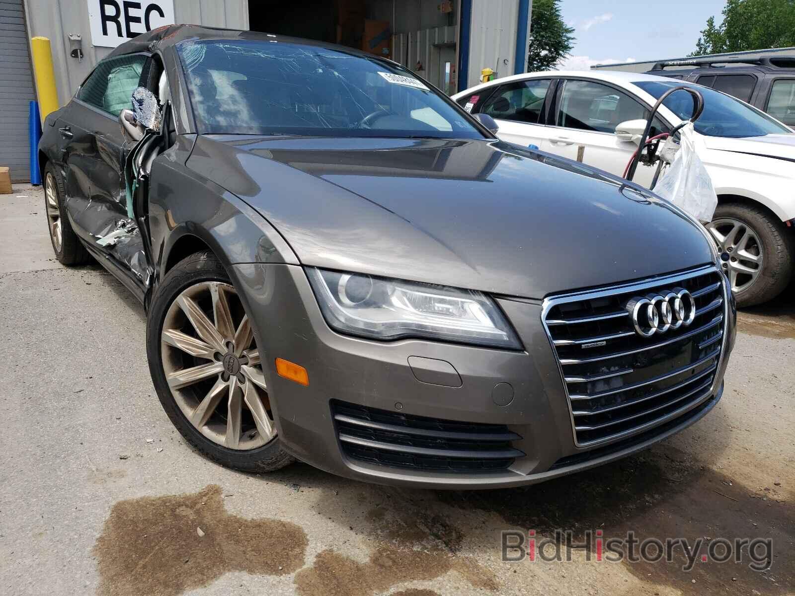 Photo WAUYGAFC0DN059190 - AUDI A7 2013