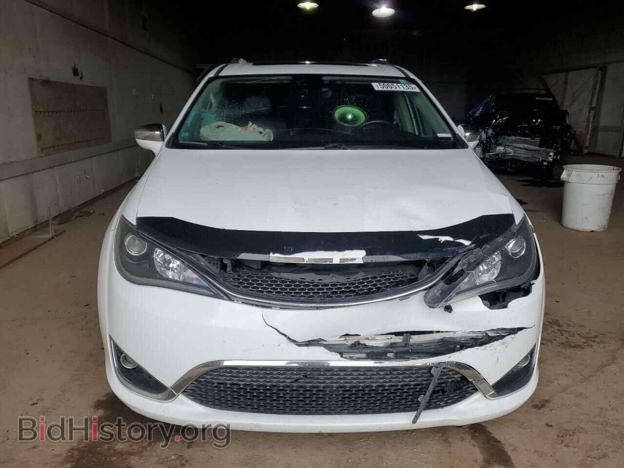 2018 CHRYSLER All Models - VIN: 2C4RC1GG7JR320852 - Фото 5