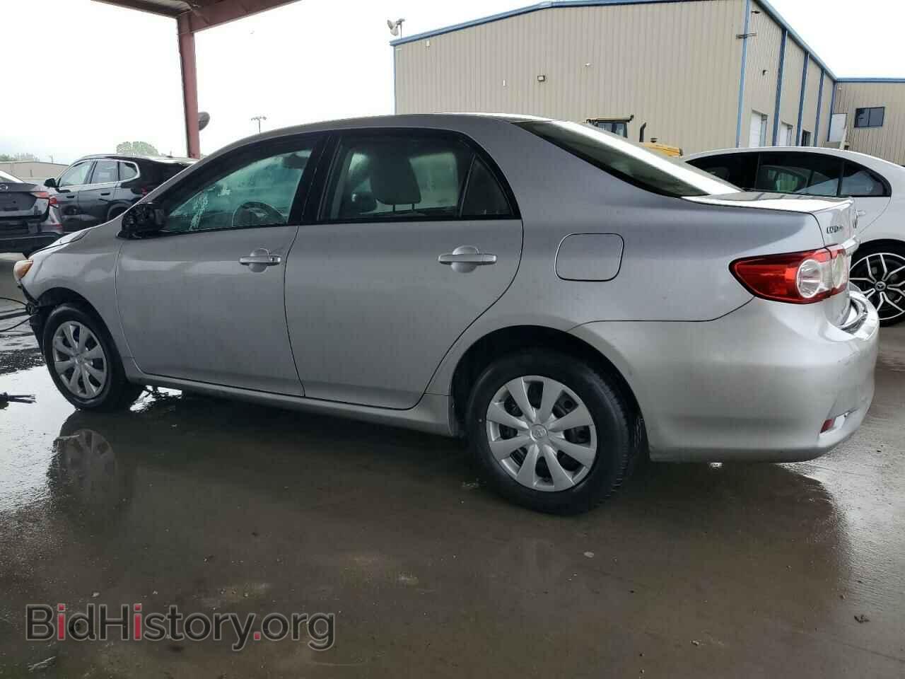 2011 TOYOTA COROLLA - VIN: 2T1BU4EE5BC742654 - Фото 2