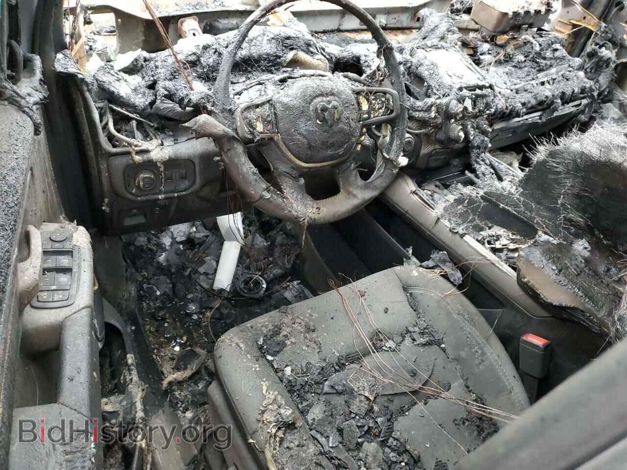 2019 RAM 1500 - VIN: 1C6RREFG4KN798501 - Фото 8