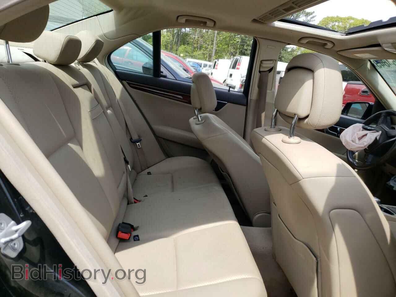2012 MERCEDES-BENZ C-CLASS - VIN: WDDGF8BB8CR208241 - Фото 10