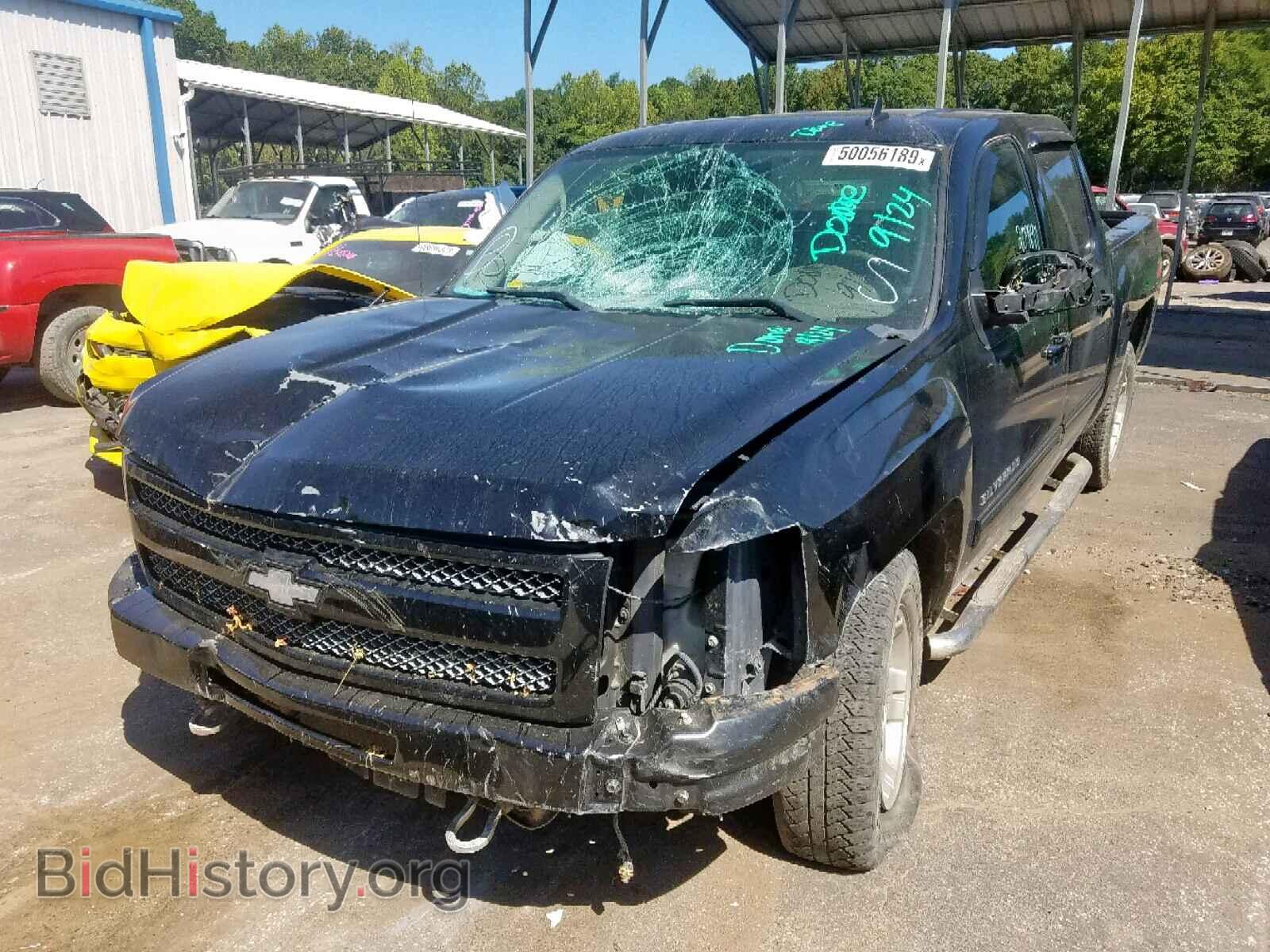 2011 CHEVROLET SILVERADO - VIN: 3GCPCTE01BG177817 - Фото 2
