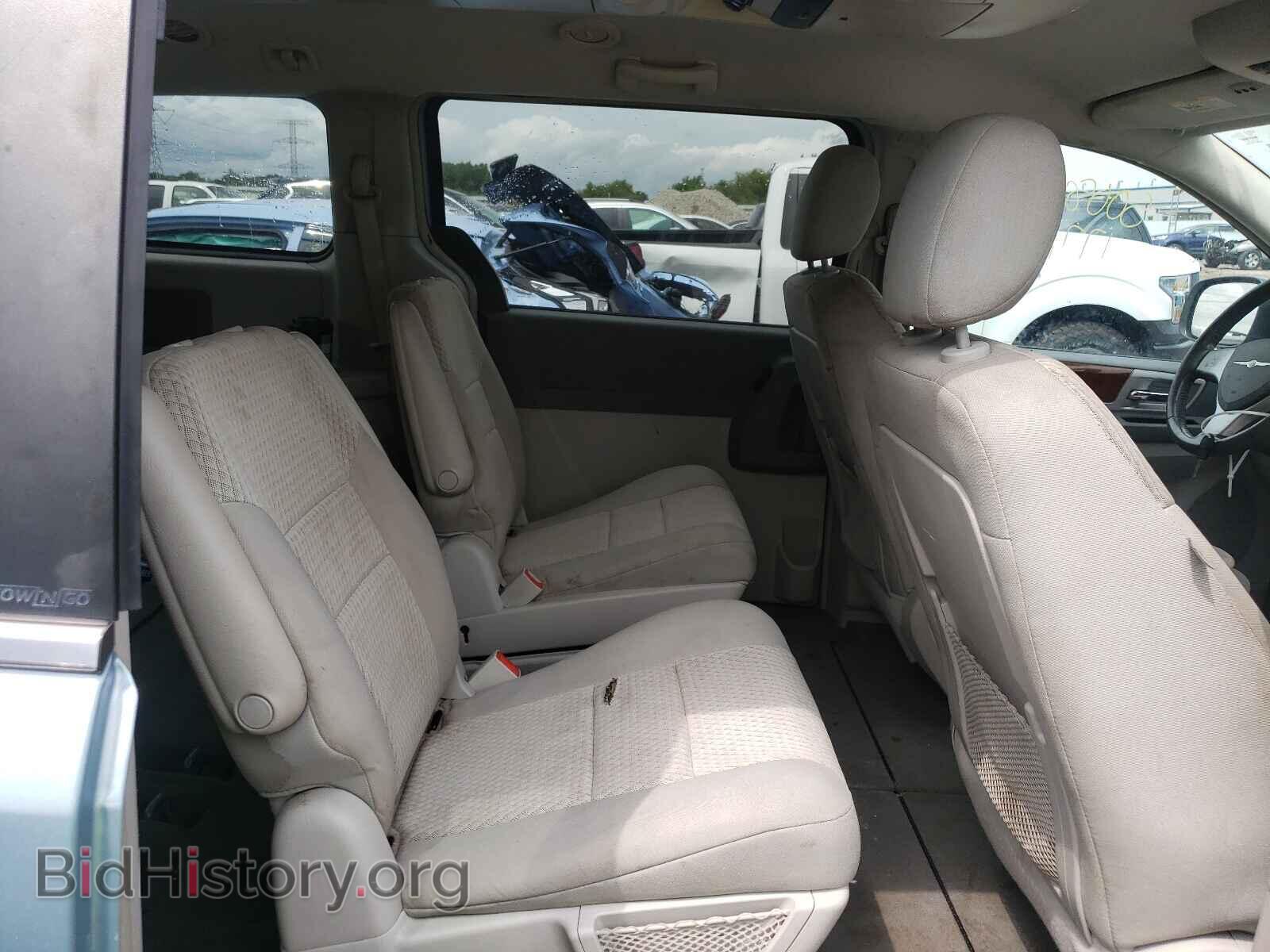 2009 CHRYSLER MINIVAN - VIN: 2A8HR54129R596636 - Фото 6