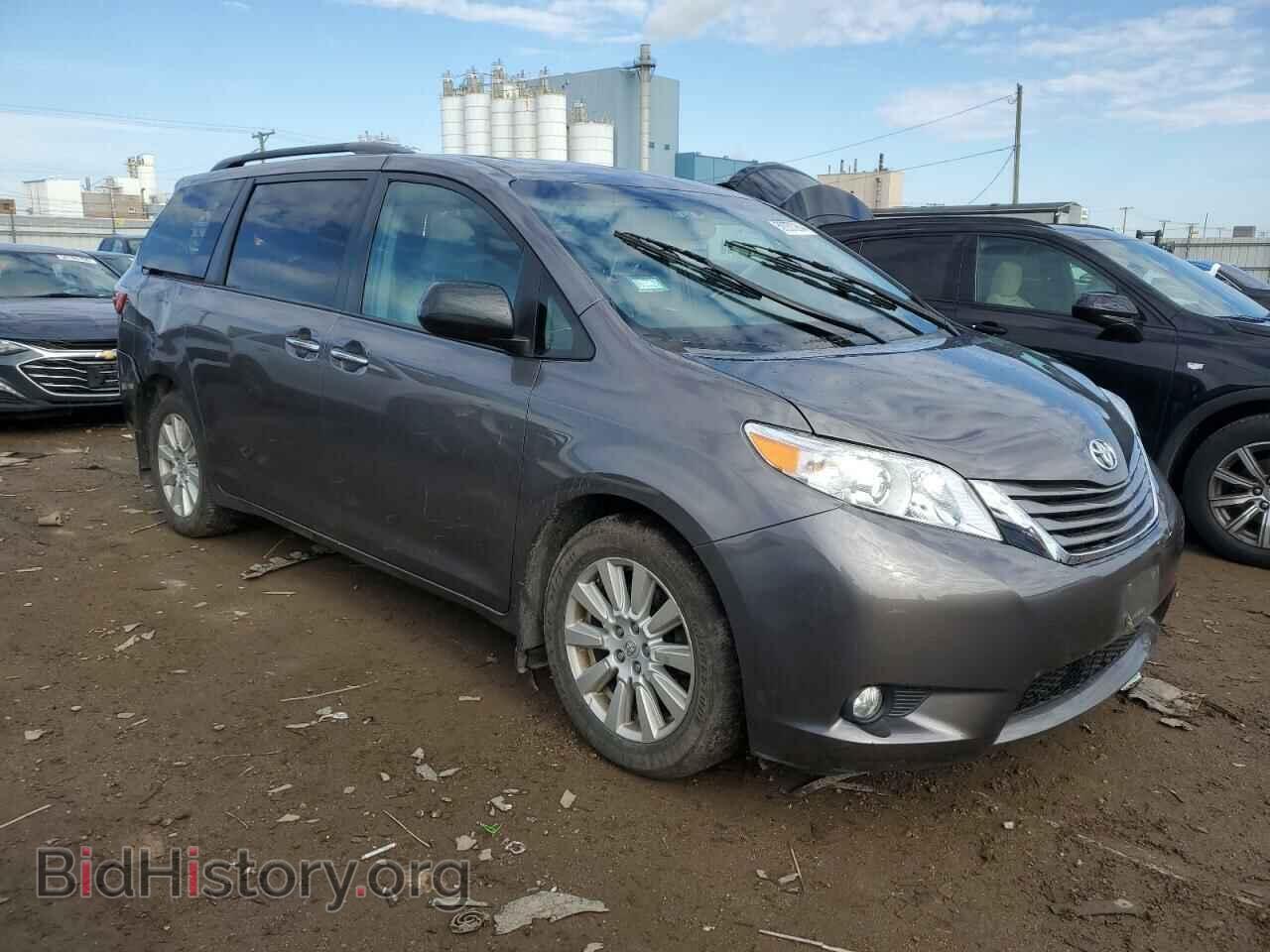 2017 TOYOTA All Models - VIN: 5TDDZ3DC1HS149779 - Фото 4