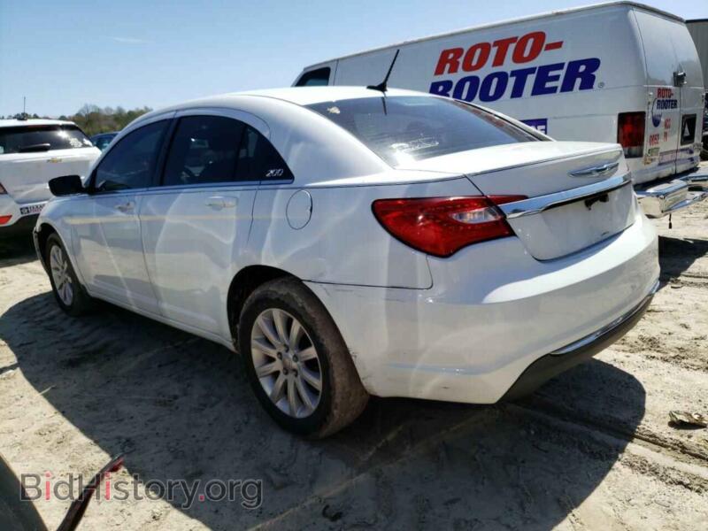 2011 Chrysler 200 (VIN 1C3BC1FBXBN548046) — photo 2 of 12