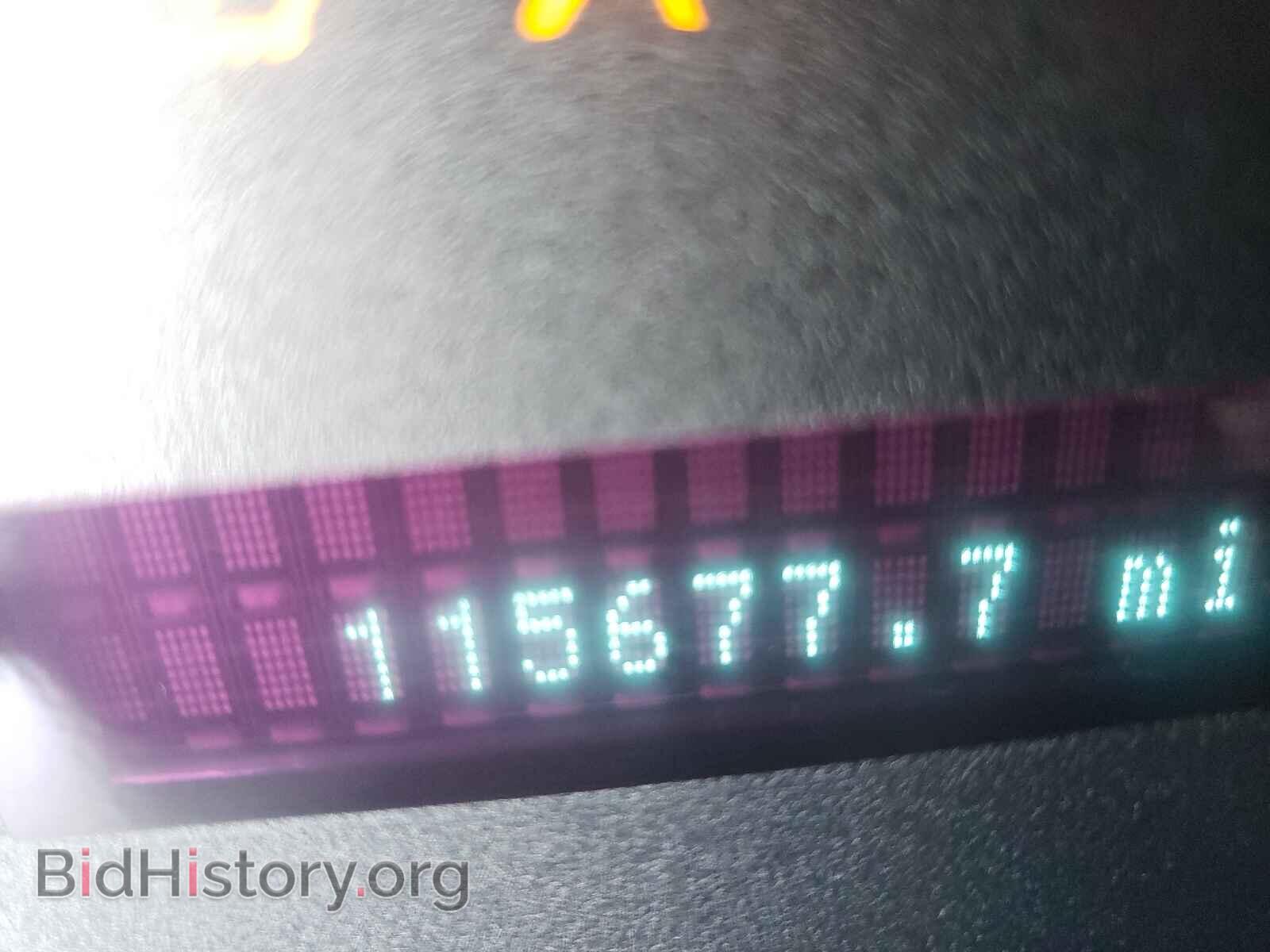 2008 FORD FOCUS - VIN: 1FAHP35NX8W183636 - Фото 8