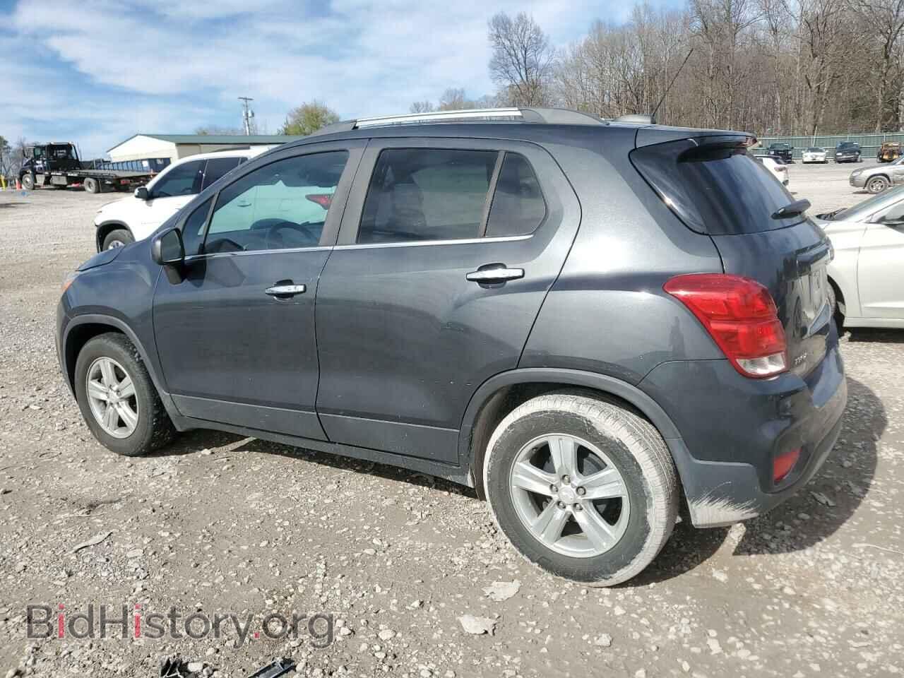 2017 CHEVROLET TRAX - VIN: 3GNCJLSB3HL197942 - Photo 2