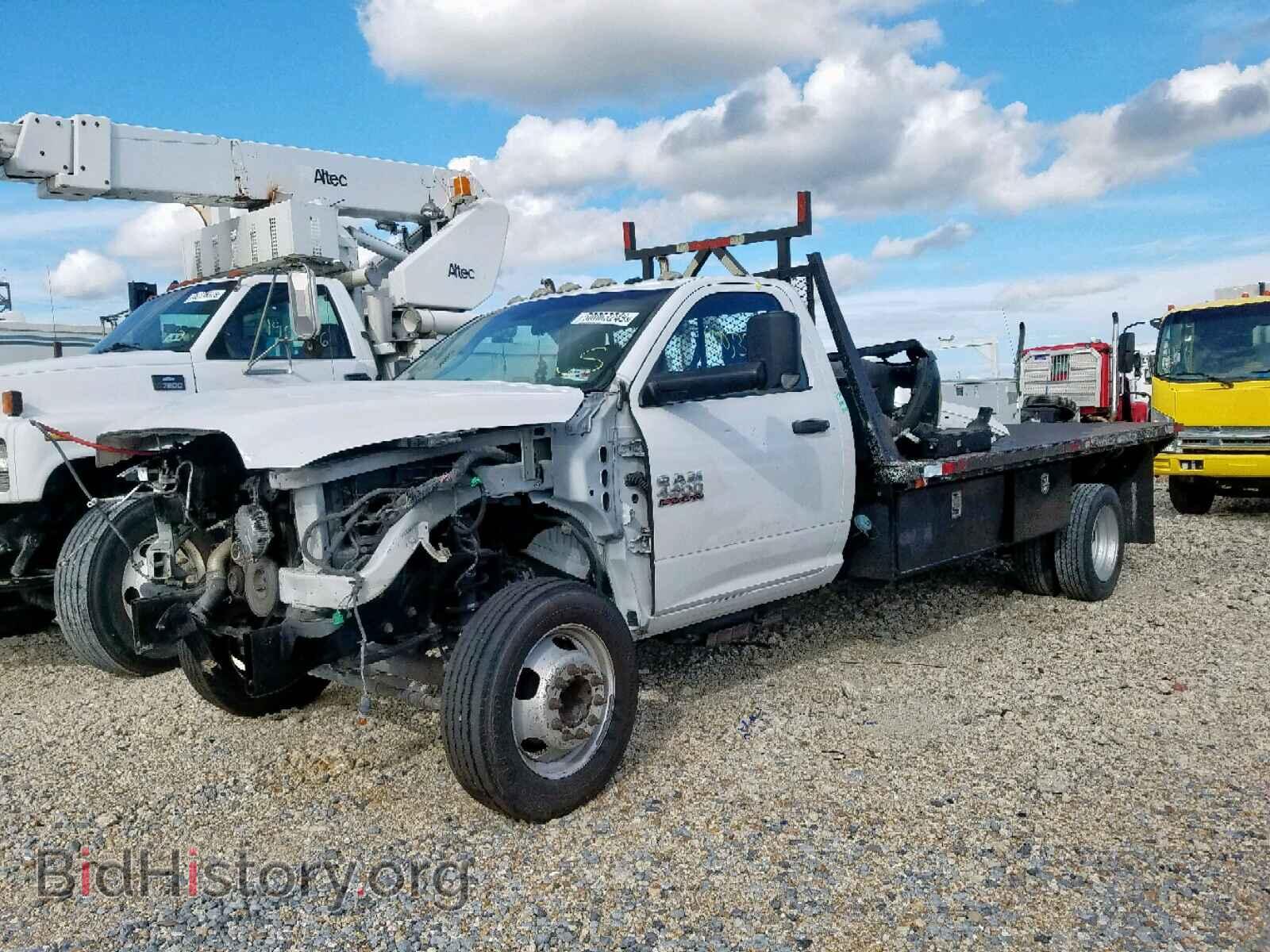 2013 RAM 4500 - VIN: 3C7WRKCLXDG536976 - Фото 2