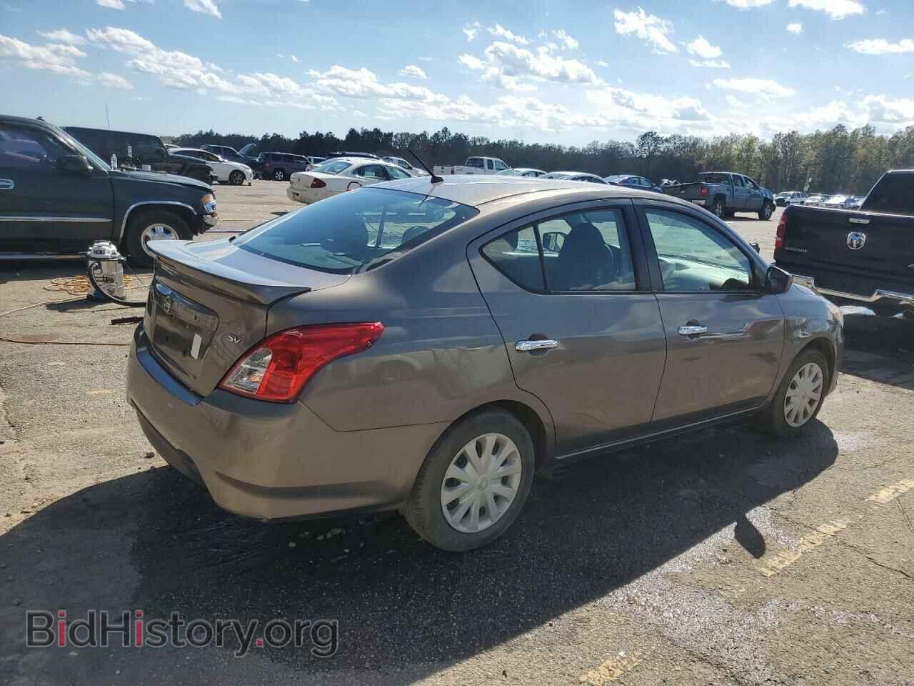 2017 NISSAN VERSA - VIN: 3N1CN7AP1HK425284 - Фото 3