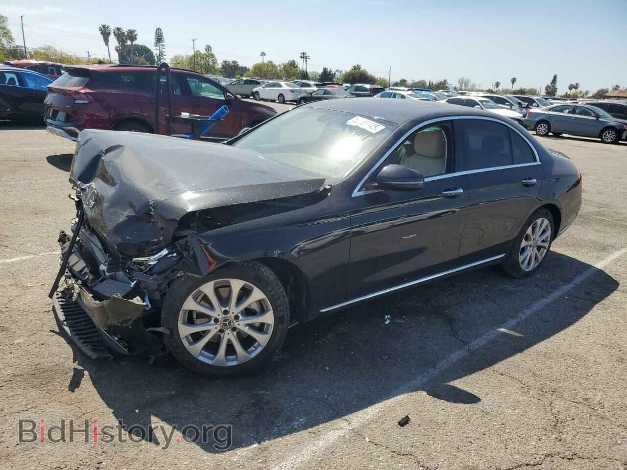 Photo WDDZF4JBXJA392998 - MERCEDES-BENZ E-CLASS 2018