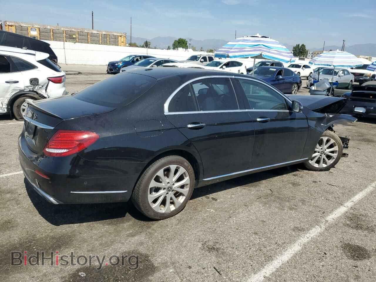 2018 MERCEDES-BENZ E-CLASS - VIN: WDDZF4JBXJA392998 - Фото 3