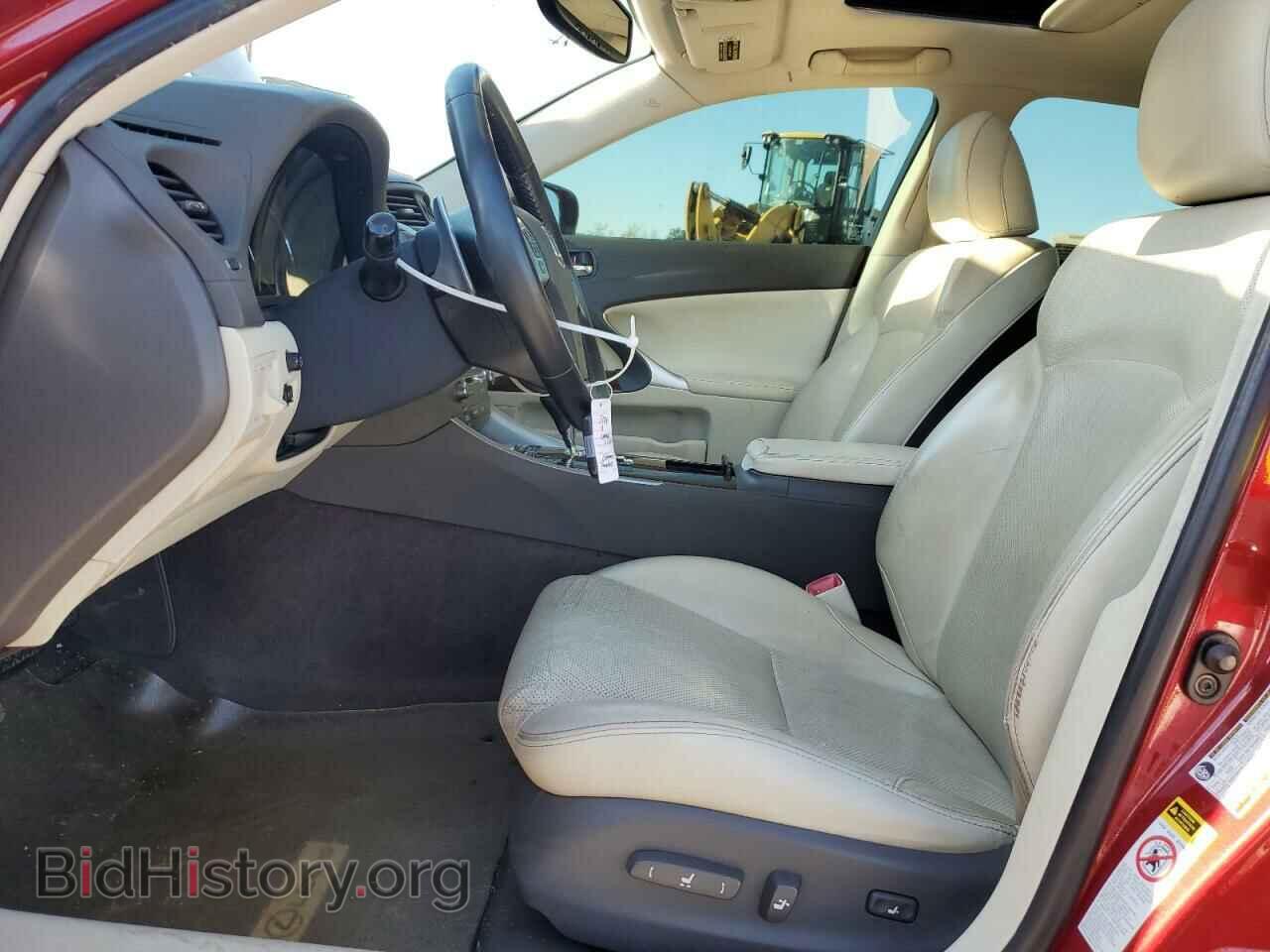 2011 LEXUS IS - VIN: JTHBF5C20B5137428 - Photo 7