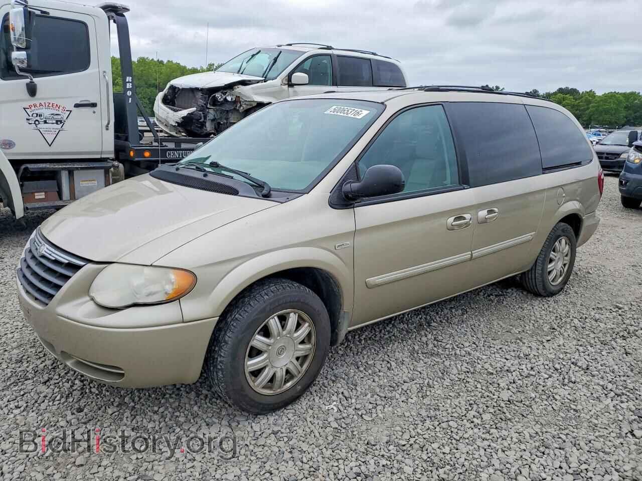 Photo 2C4GP54L45R292406 - CHRYSLER MINIVAN 2005