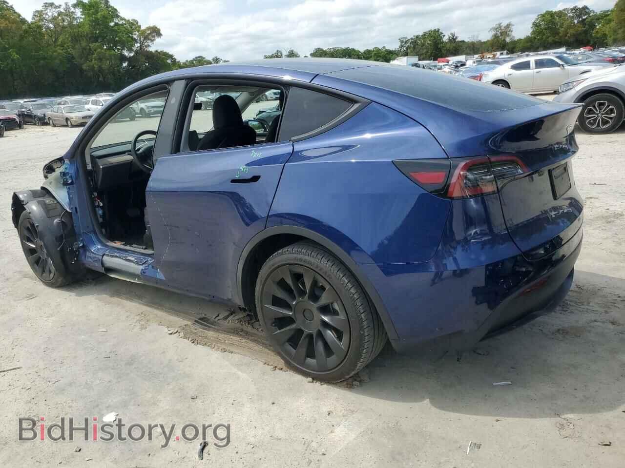 2023 TESLA MODEL Y - VIN: 7SAYGDEE3PF832070 - Фото 2