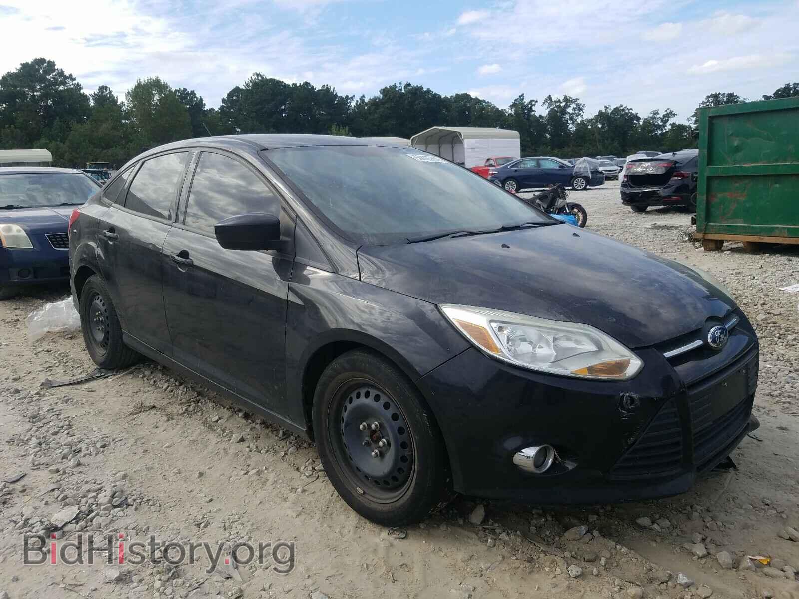 Photo 1FAHP3F21CL138017 - FORD FOCUS 2012