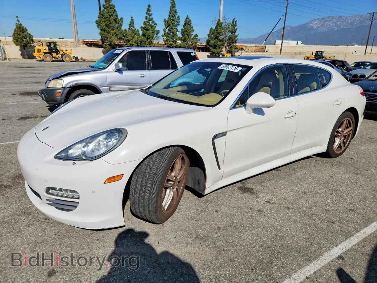Photo WP0AB2A73BL060765 - PORSCHE PANAMERA 2011