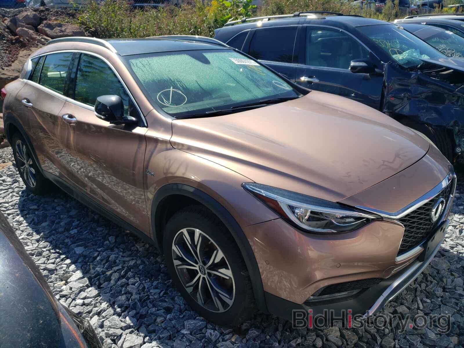 Photo SJKCH5CR4JA045495 - INFINITI QX30 2018