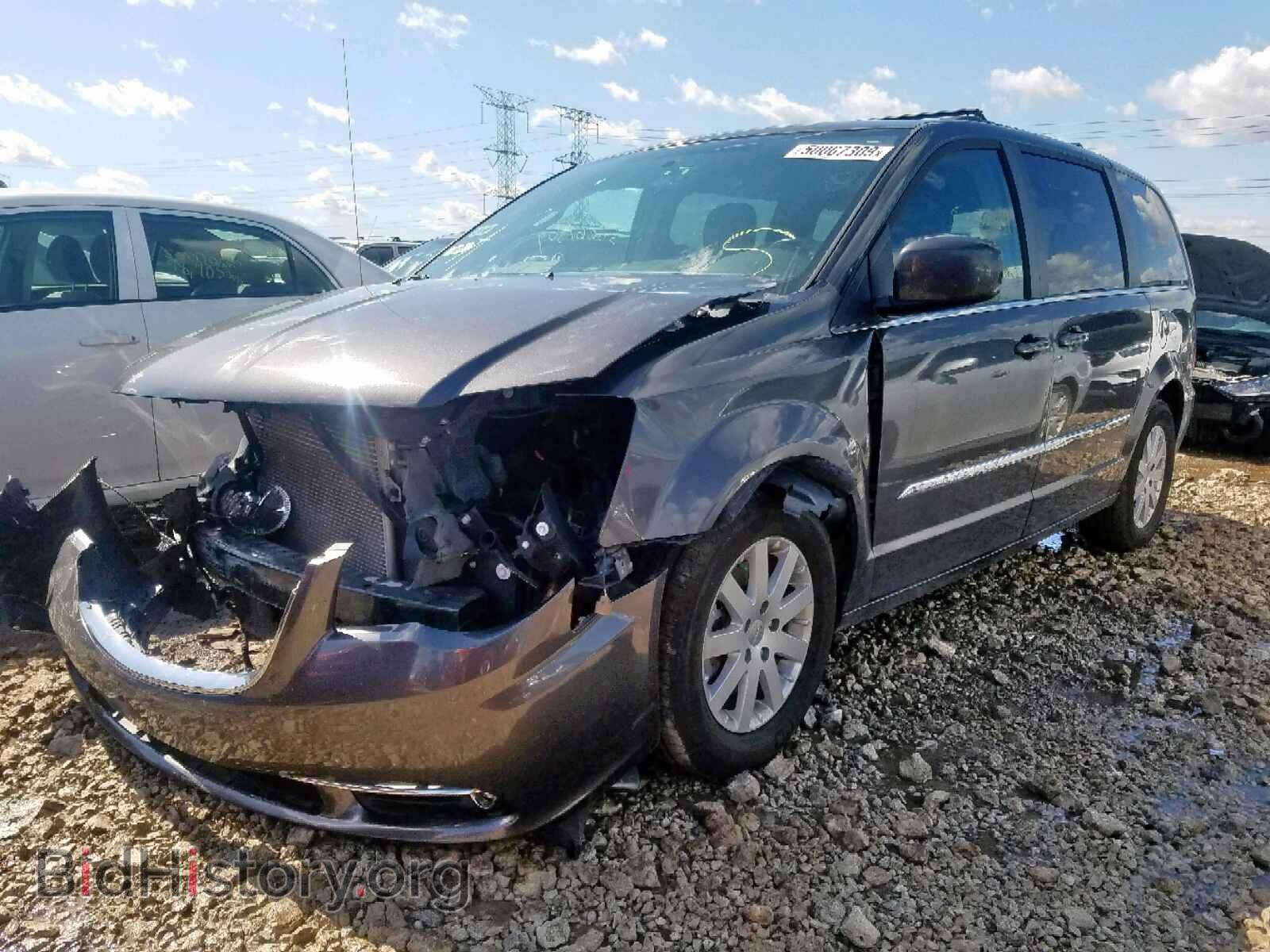 2015 CHRYSLER TOWN & COU - VIN: 2C4RC1BG2FR739304 - Фото 2