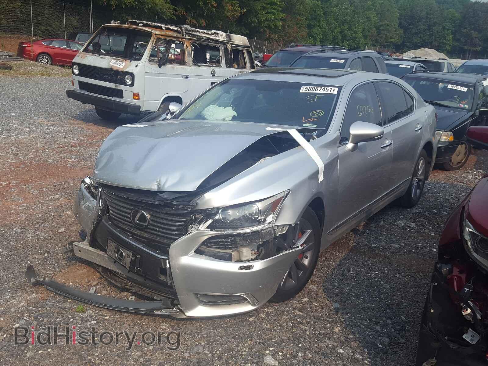 2013 LEXUS LS460 - VIN: JTHCL5EF3D5018241 - Photo 2
