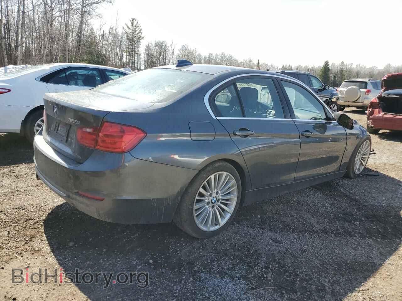 2013 BMW 3 SERIES - VIN: WBA3B3C55DF543179 - Фото 3