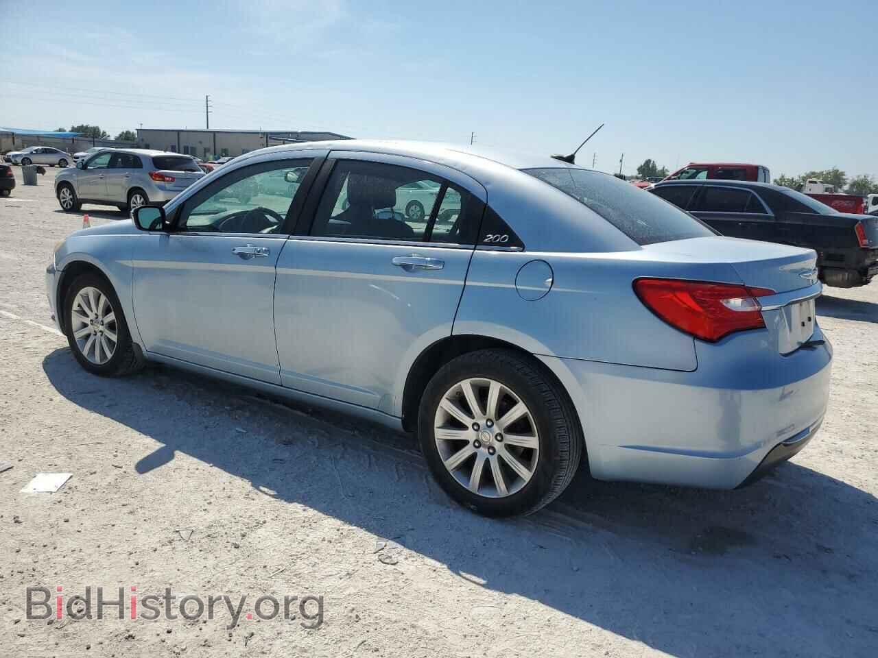 2013 CHRYSLER 200 - VIN: 1C3CCBCG9DN523555 - Фото 2