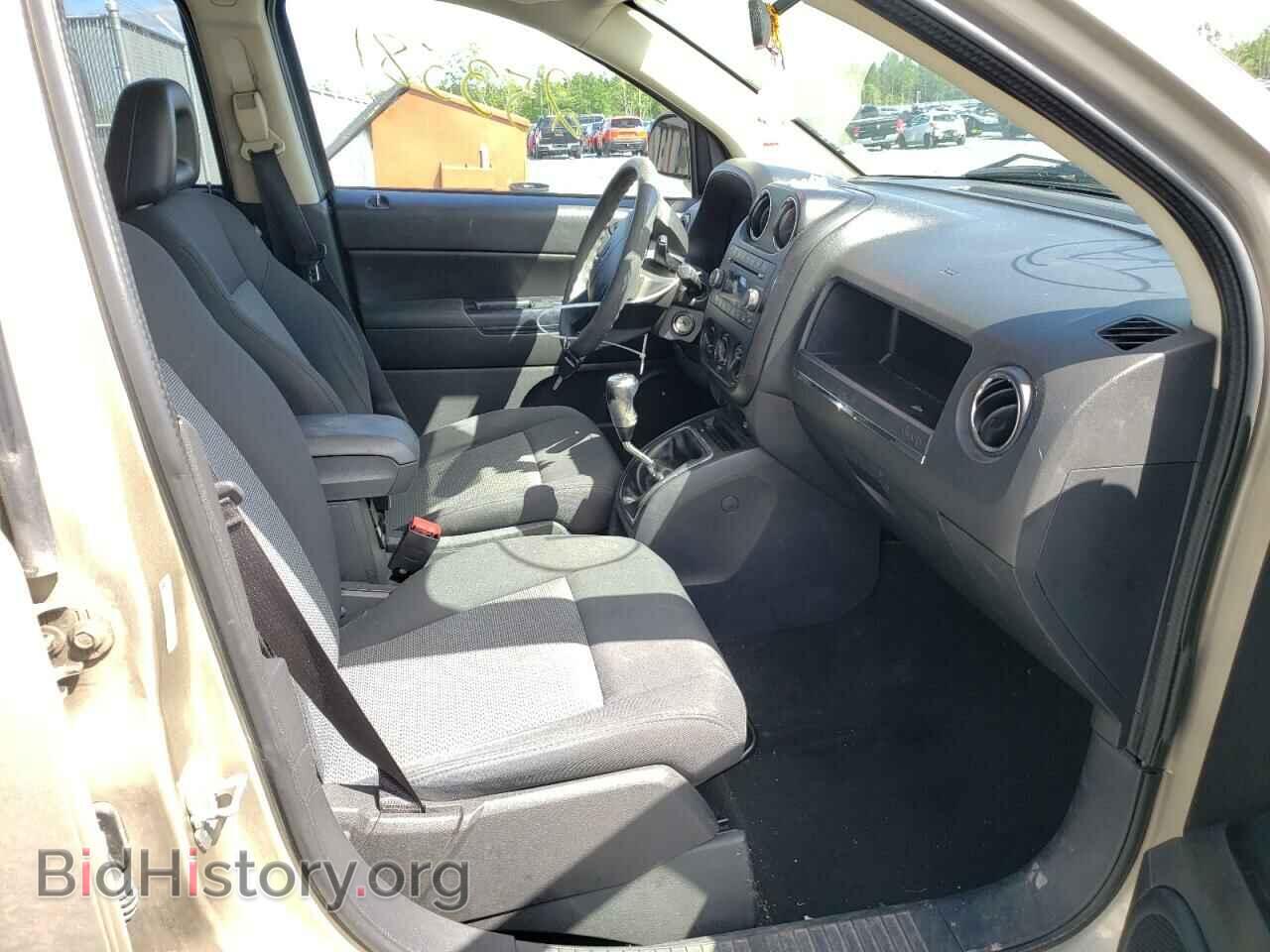 2009 JEEP COMPASS - VIN: 1J4FT47B59D223330 - Photo 5