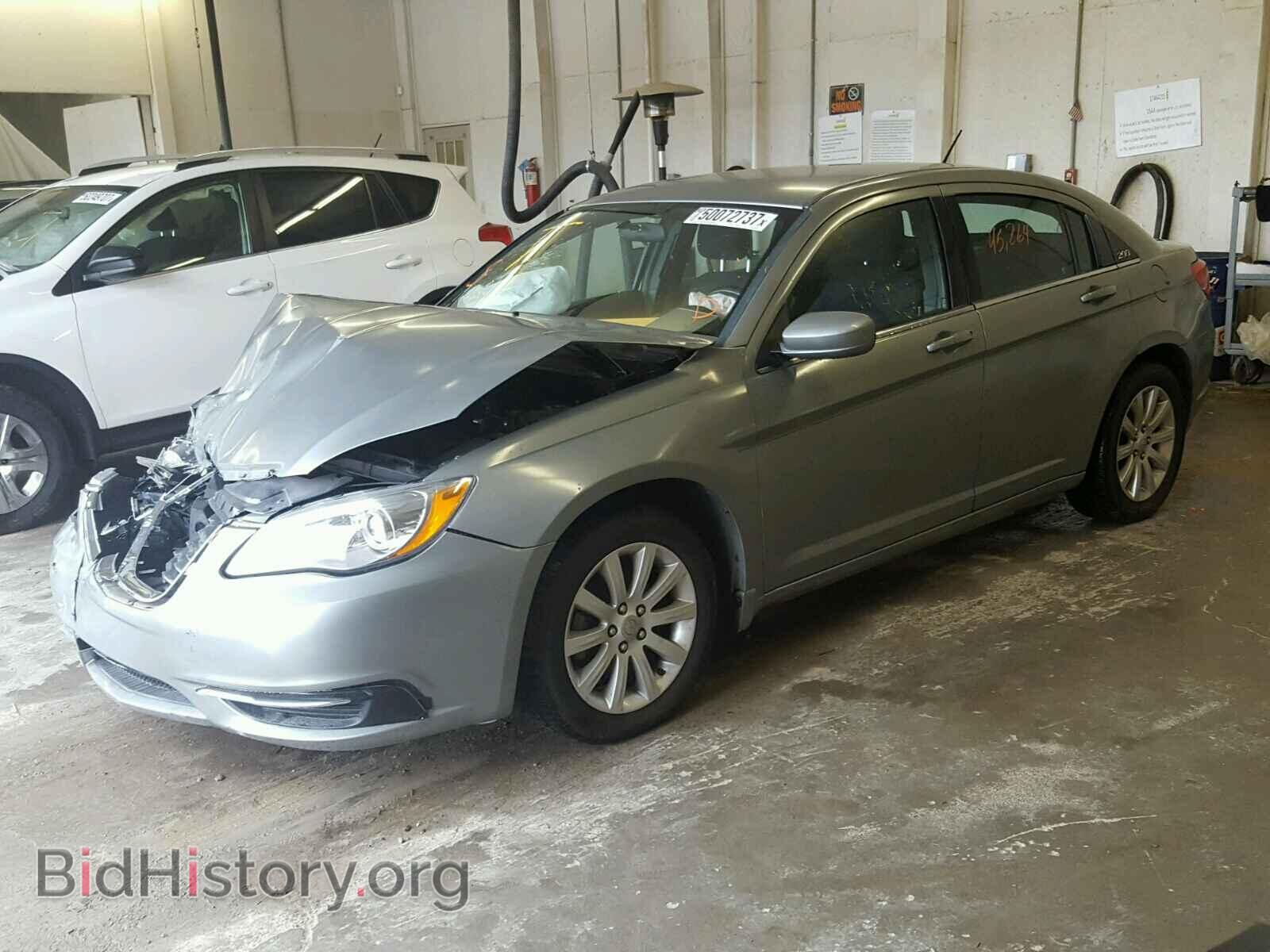 2013 CHRYSLER 200 - VIN: 1C3CCBBB0DN650202 - Фото 2