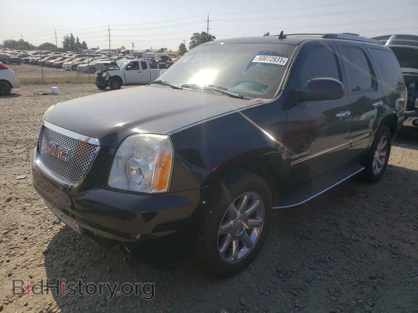 2011 GMC YUKON - VIN: 1GKS2EEF3BR177562 - Photo 2
