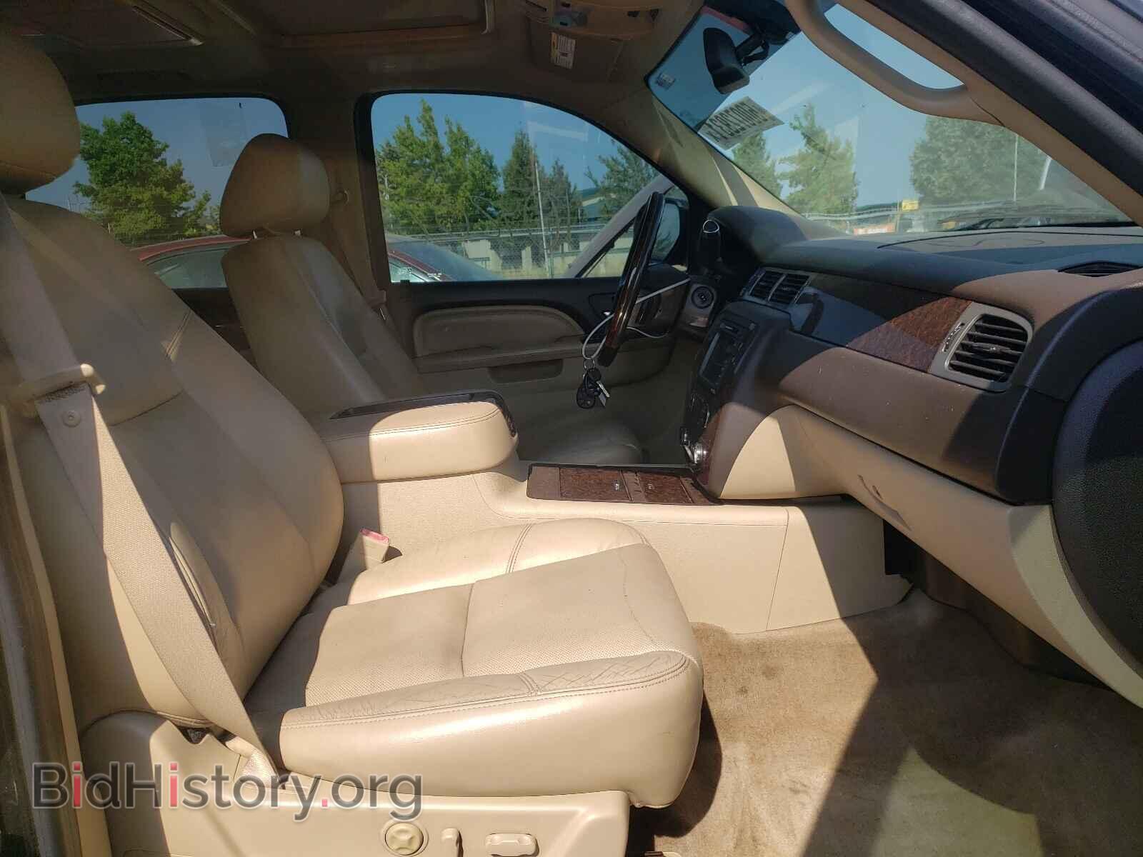 2011 GMC YUKON - VIN: 1GKS2EEF3BR177562 - Photo 5