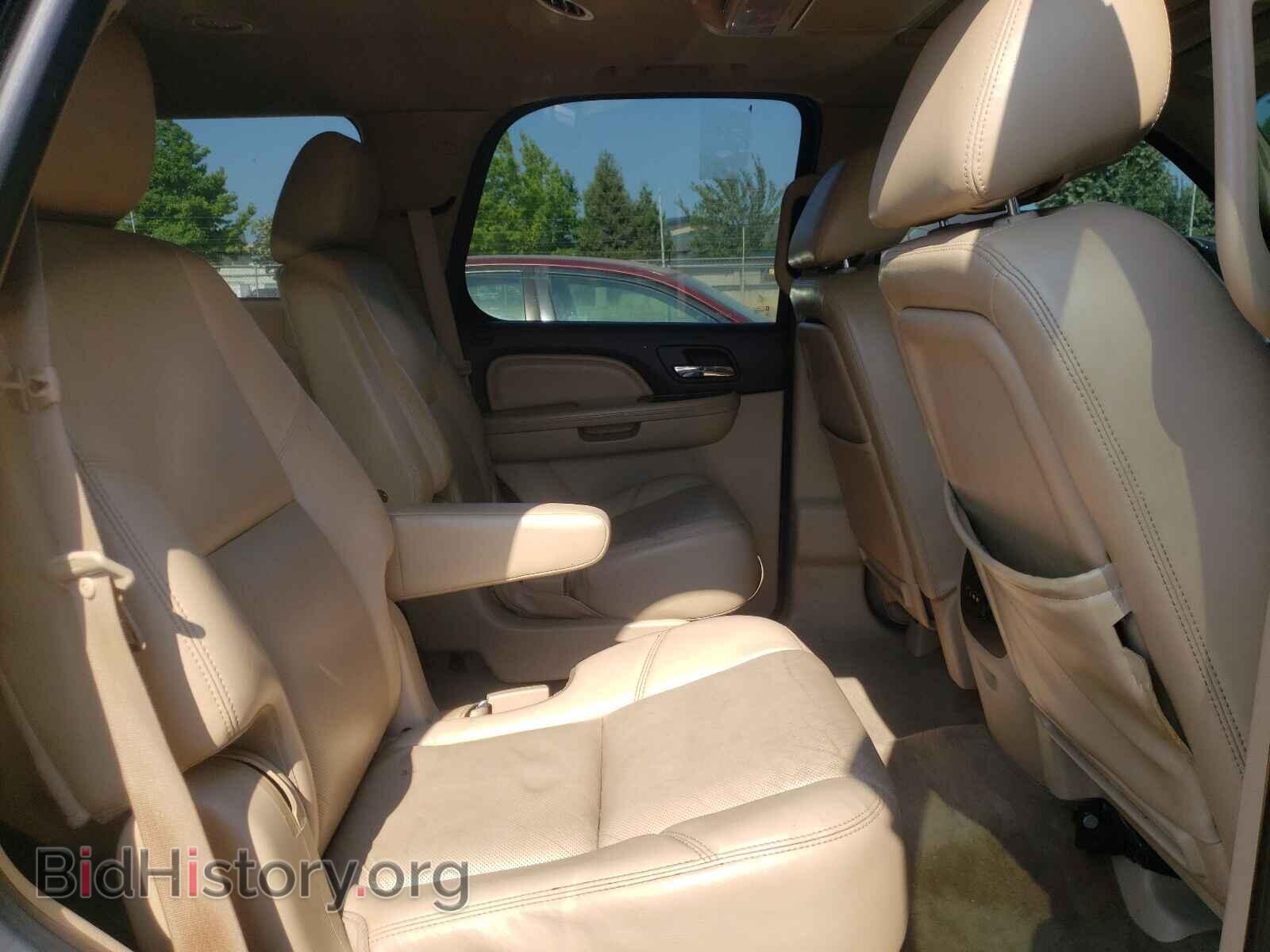 2011 GMC YUKON - VIN: 1GKS2EEF3BR177562 - Photo 6