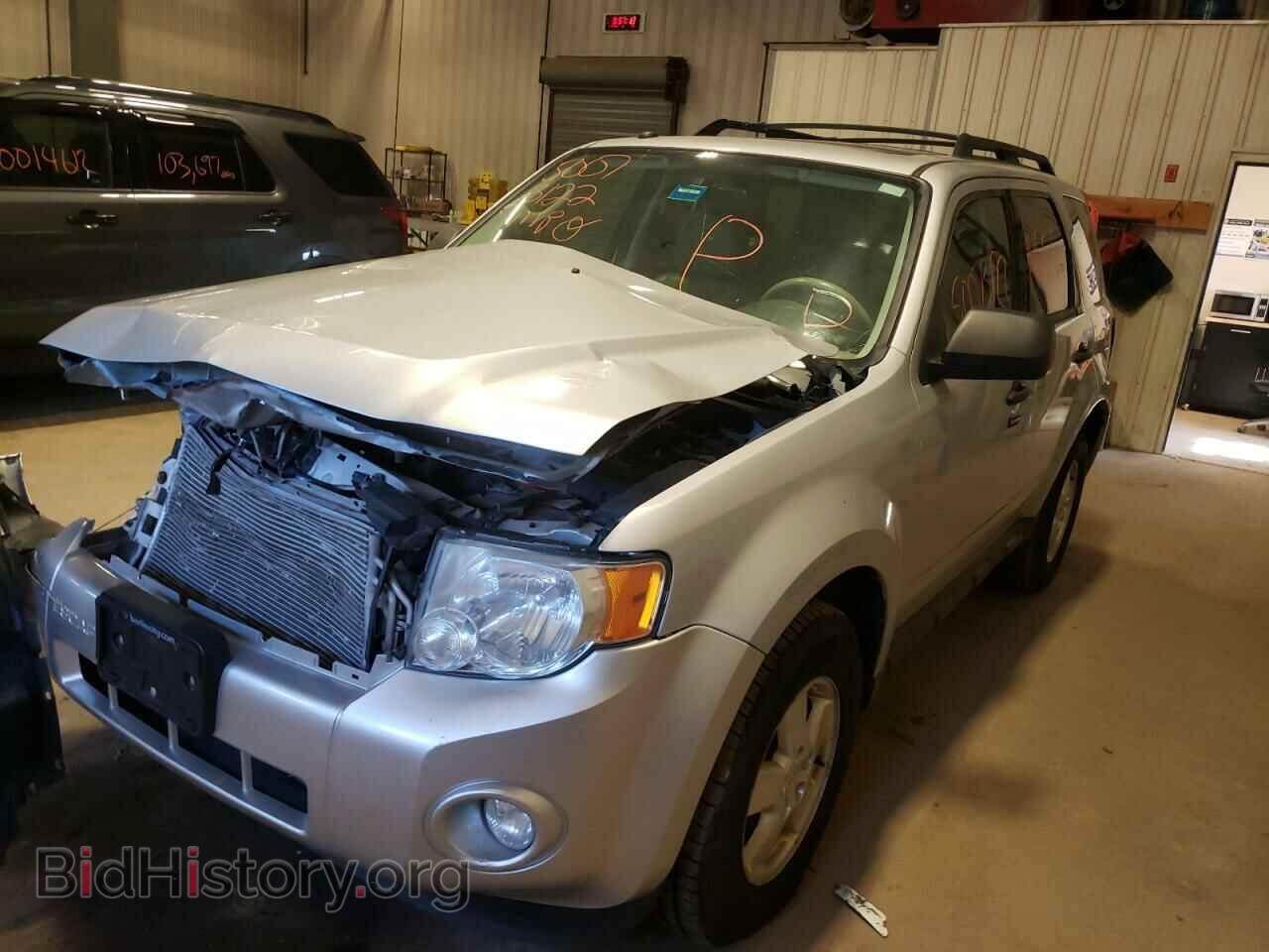 2011 FORD ESCAPE - VIN: 1FMCU9D79BKB32254 - Фото 2