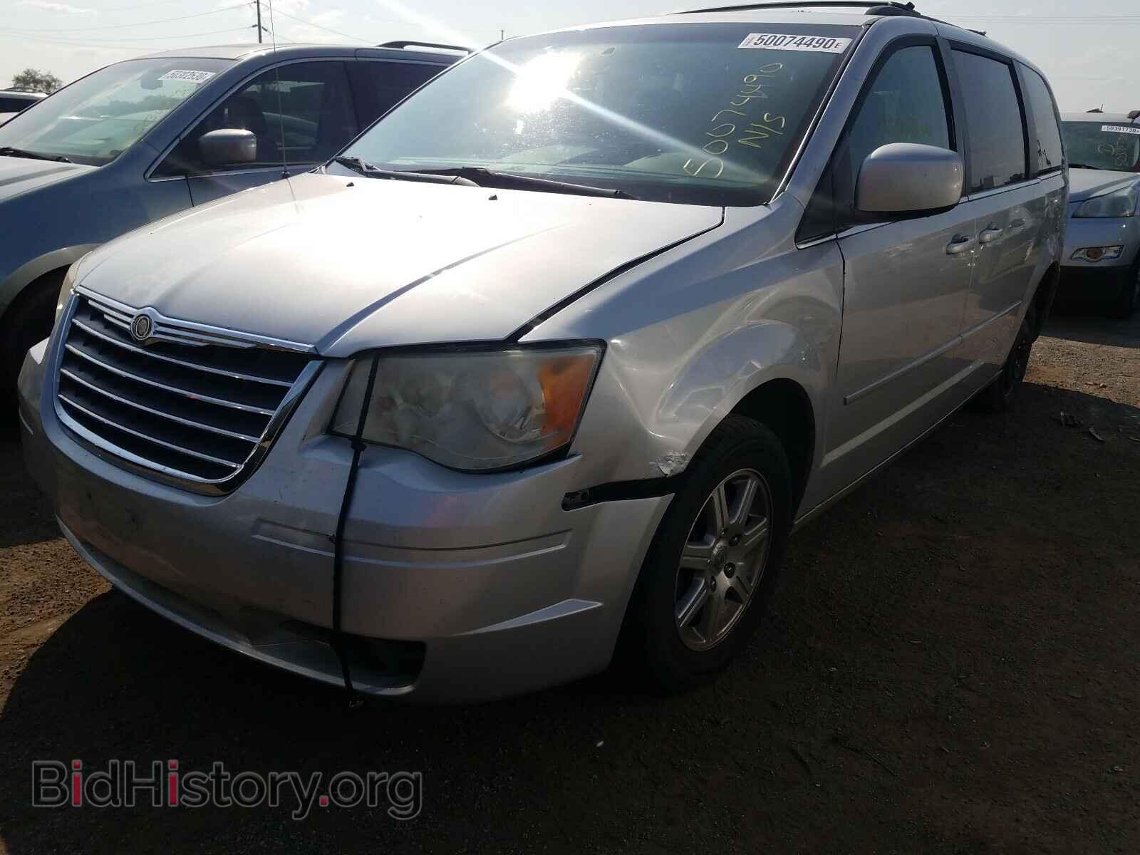 2008 CHRYSLER MINIVAN - VIN: 2A8HR54P38R139417 - Фото 2