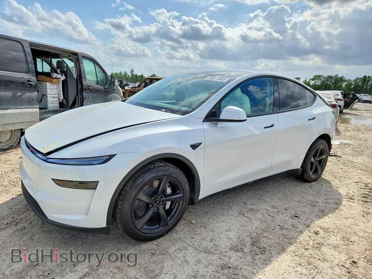 Фотография 7SAYGDEDXTA587105 - TESLA MODEL Y 2026