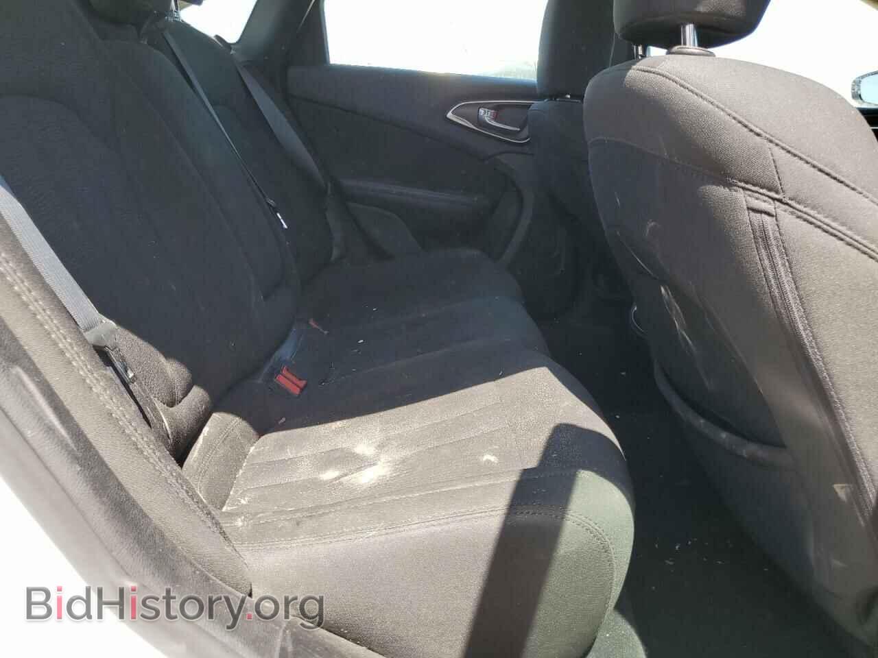2016 CHRYSLER 200 - VIN: 1C3CCCABXGN151693 - Фото 10
