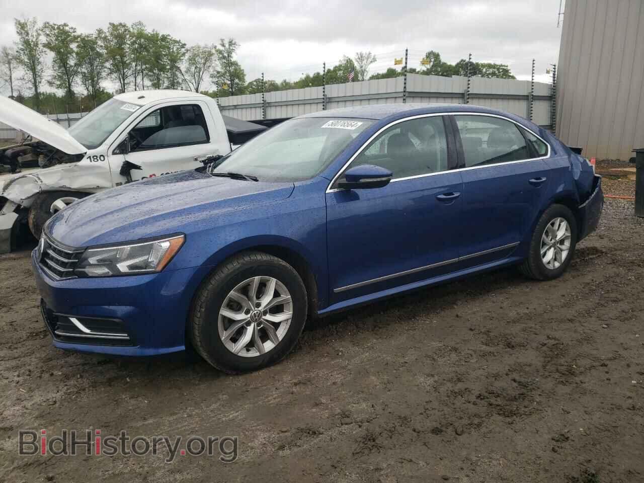 Photo 1VWAT7A39HC054630 - VOLKSWAGEN PASSAT 2017