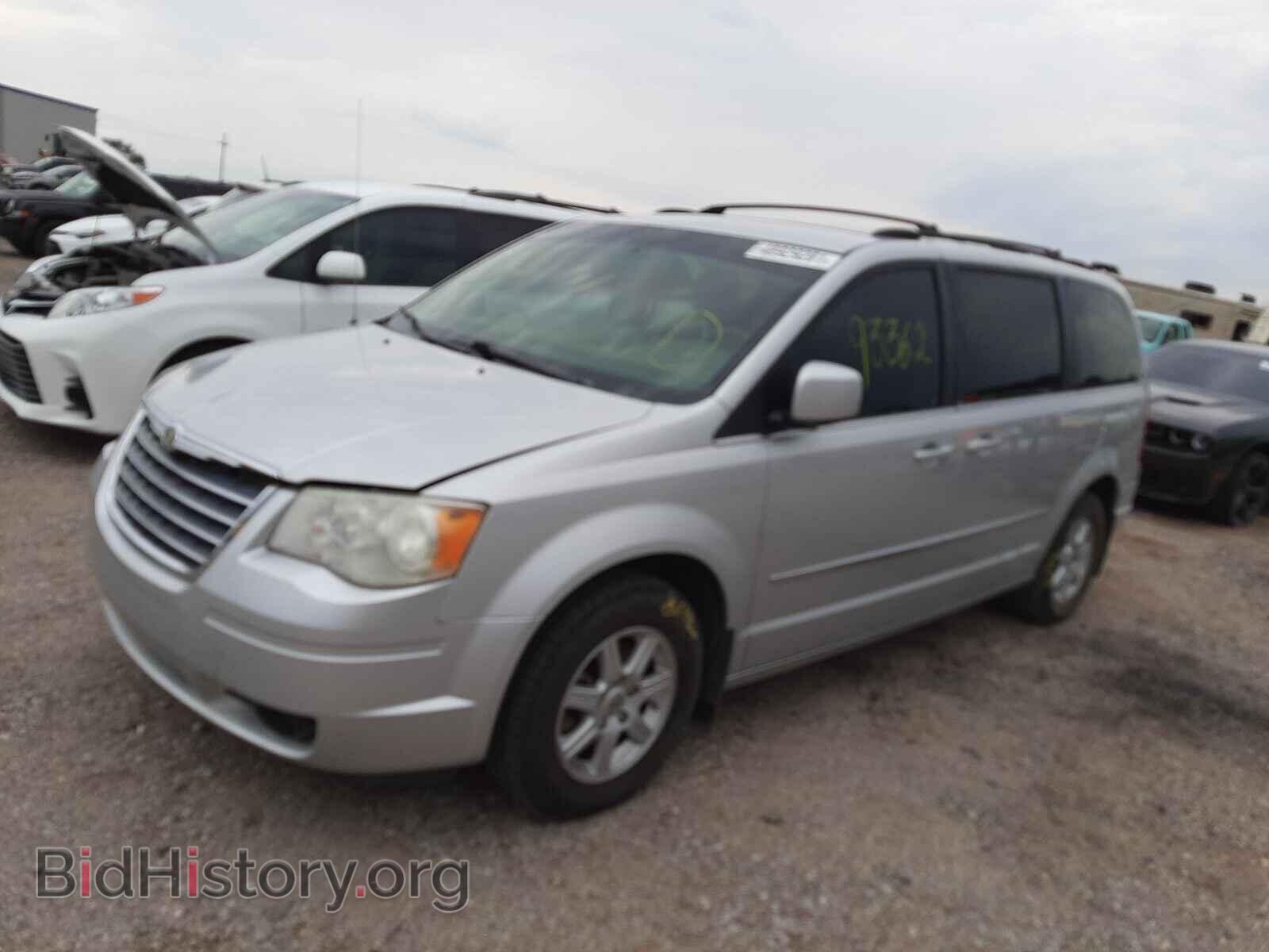 2010 CHRYSLER MINIVAN - VIN: 2A4RR5DX1AR399861 - Фото 2