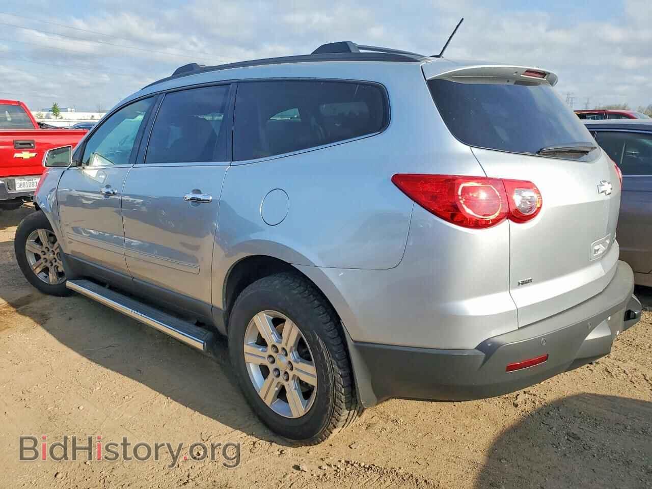 2012 CHEVROLET TRAVERSE - VIN: 1GNKVJED5CJ209543 - Фото 2